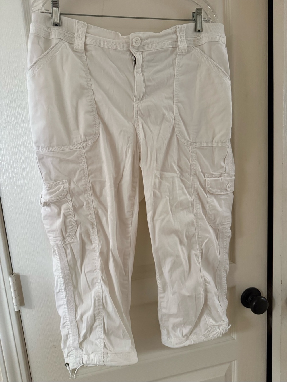 Style & Co. White Cargo Capris